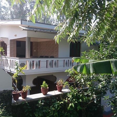 Dhruva Homestay Madikeri Buitenkant foto