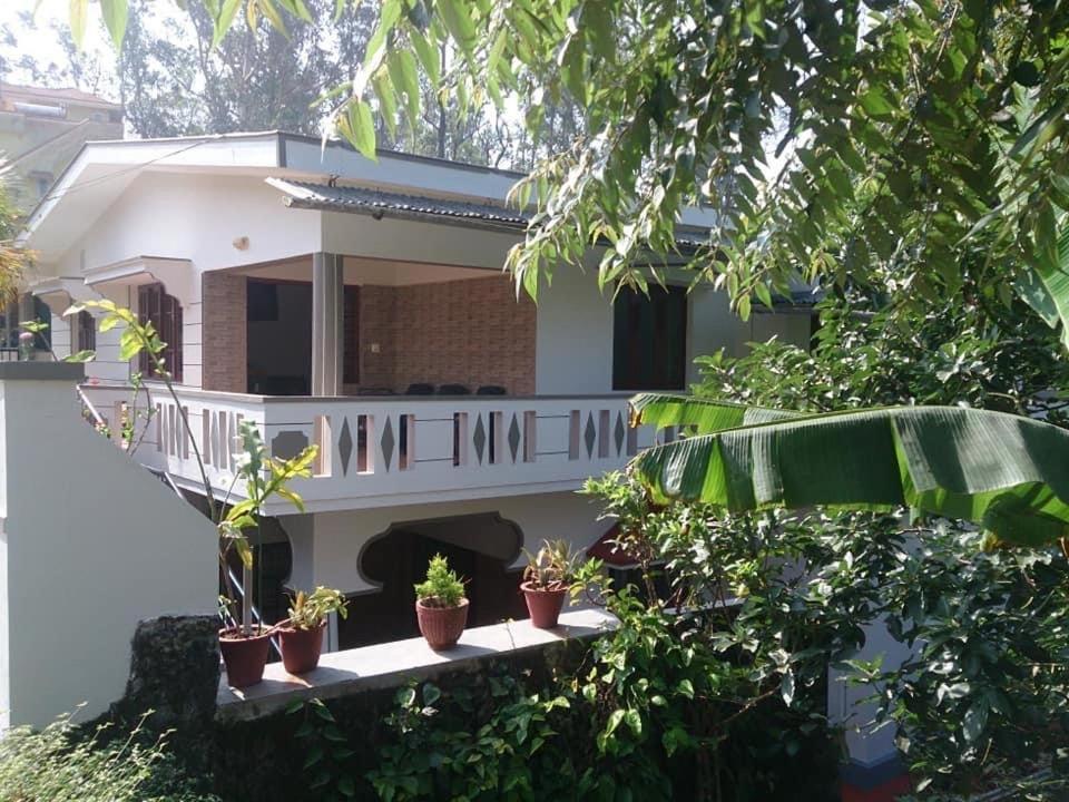 Dhruva Homestay Madikeri Buitenkant foto